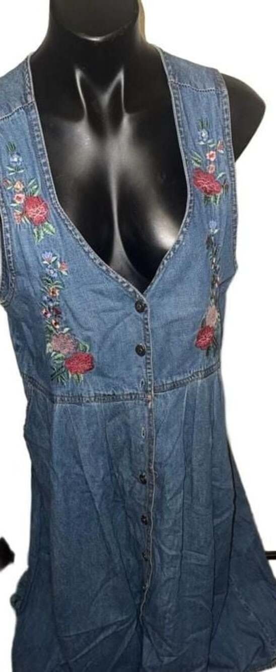 Jane Ashley Vintage 90s Floral Embroidered Denim Button Down Maxi Dress